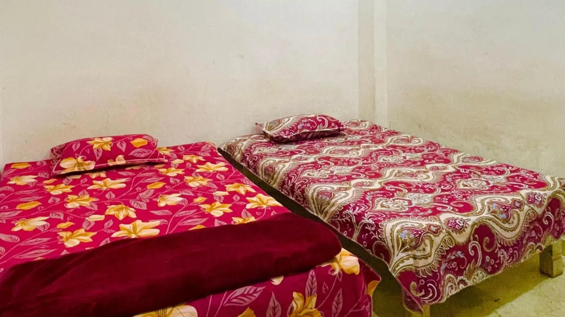 ורנאסי Om Sai Guest House